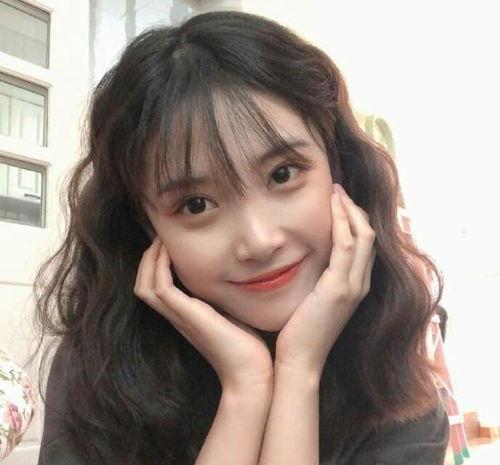 超帅网红吃瓜图片头像女,超帅吃瓜女神头像走红网络！”  第3张